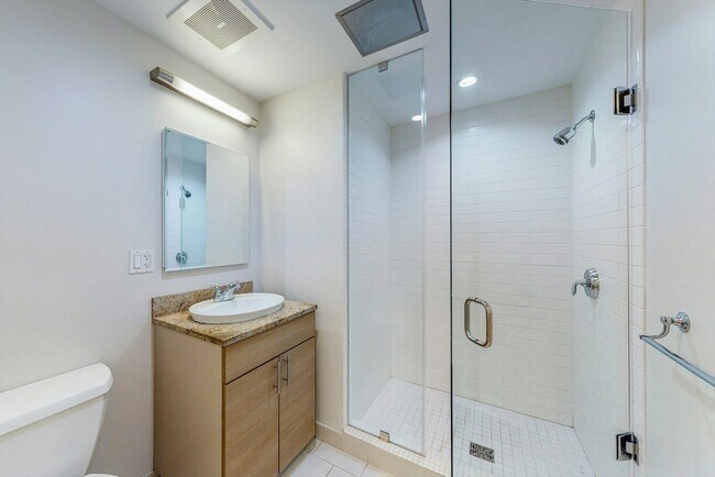 Building Photo - 45 Province St