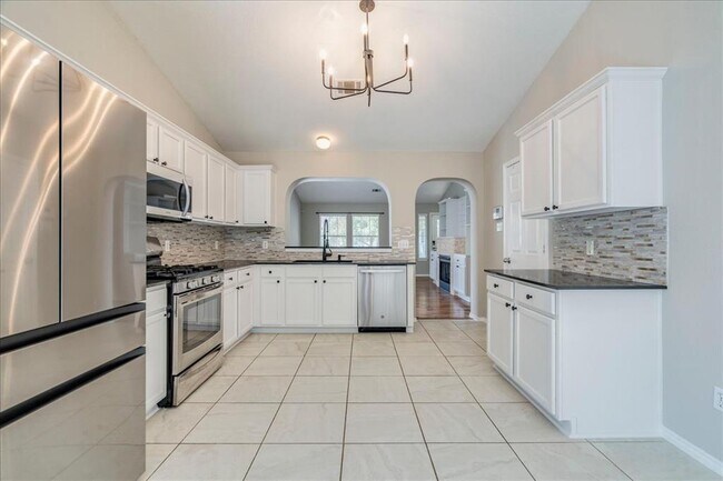 Building Photo - 175 Wetzel
