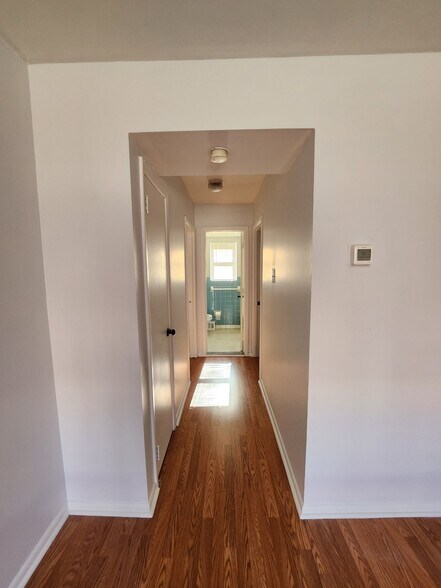 Building Photo - 3502 Woodhaven Rd