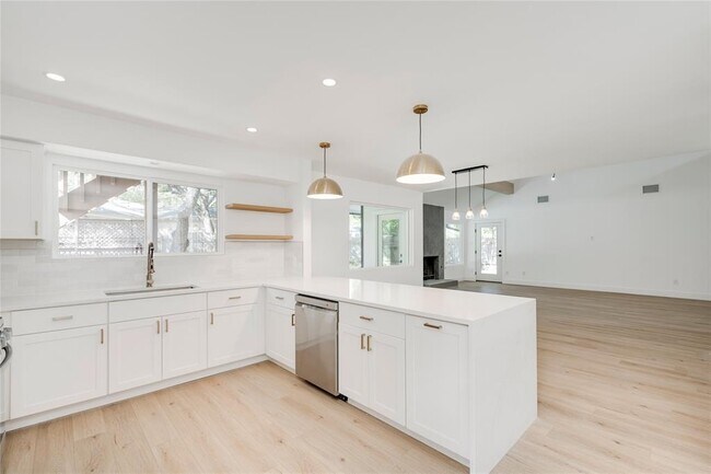 Building Photo - 4507 Yellow Rose Trail
