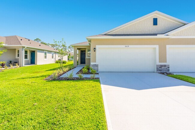 Building Photo - Refined Living in Halifax Plantation – Con...