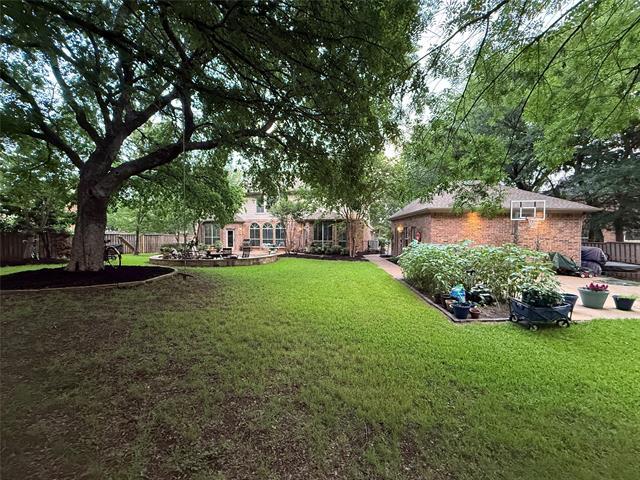 Building Photo - 408 Parkwood Ct