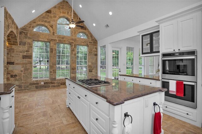 Building Photo - 36922 High Chaparral