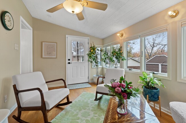 Building Photo - Charming 3-Bedroom Home in Webster Groves!