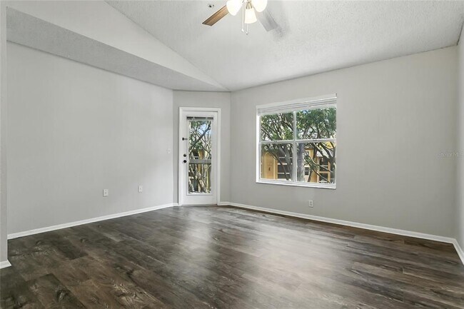 Building Photo - 5263 Images Cir