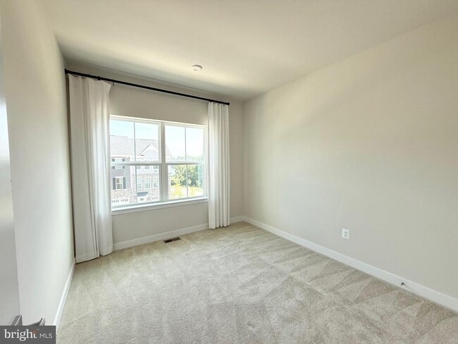 Building Photo - 7840 Blackbriar Wy
