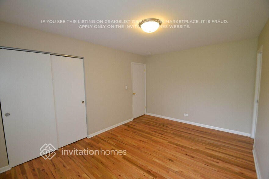 Building Photo - 325 Glendale Ln