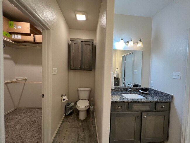 Building Photo - 2Bed/ 2Bath Available MAY- in Lubbock cooper ISD!