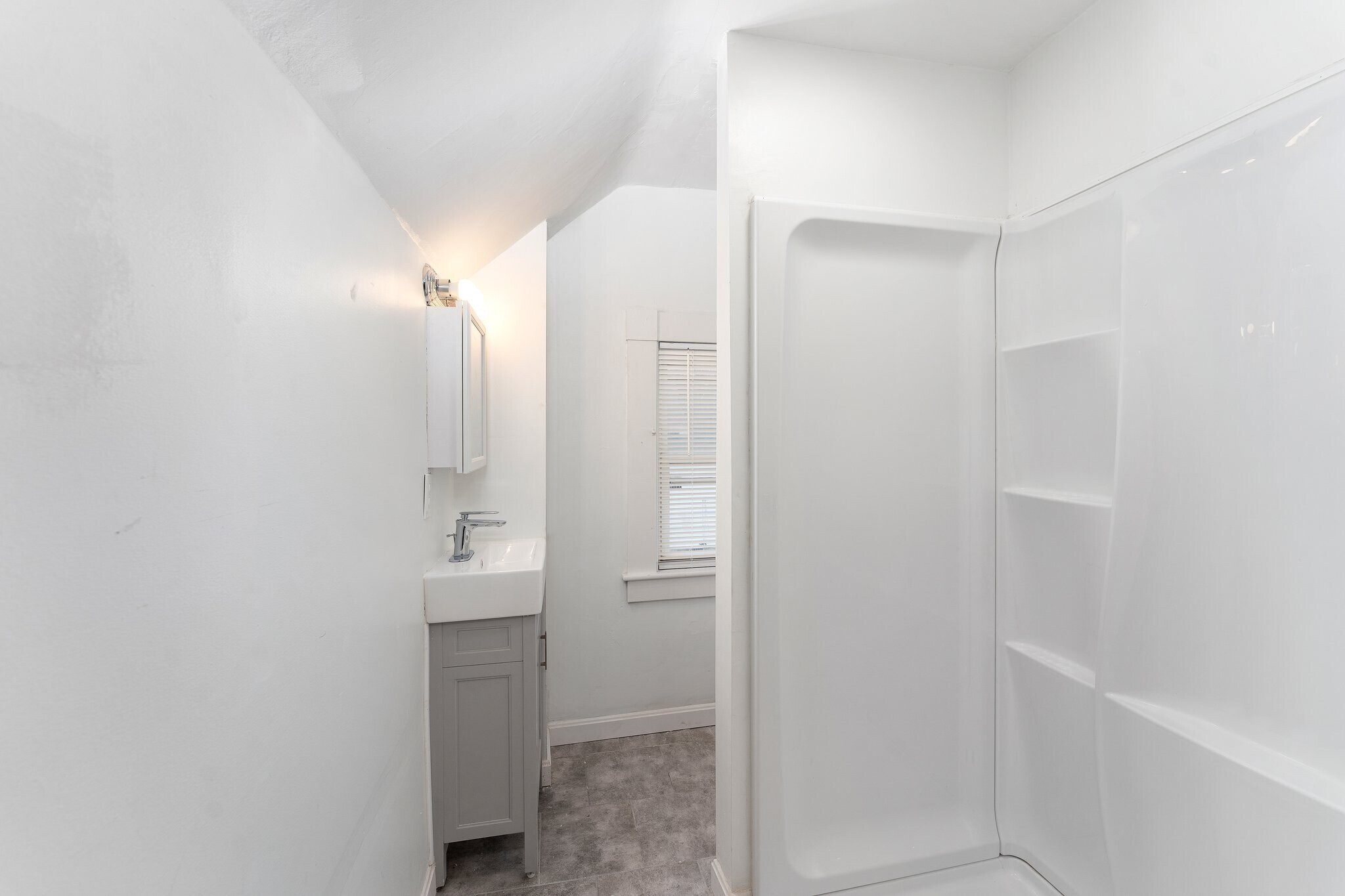 BATHROOM - 403 Beacon St