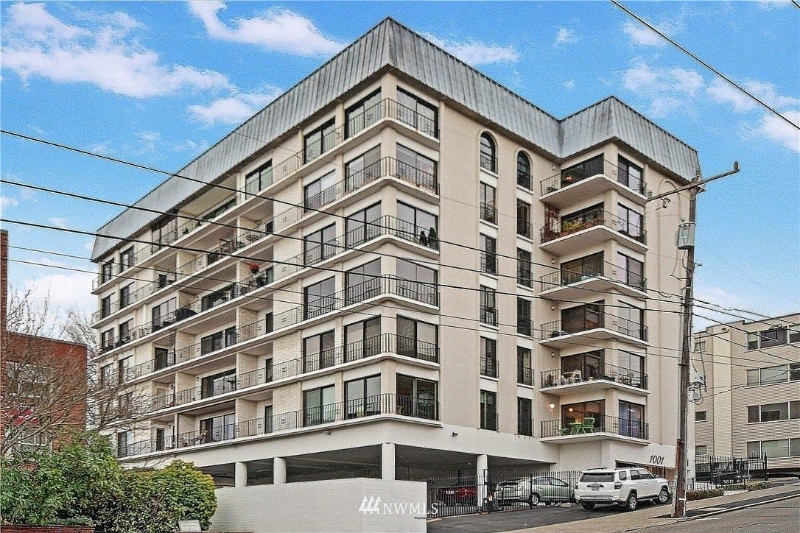 Building Photo - 1001 Queen Anne Ave N