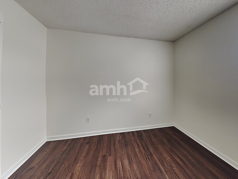 Building Photo - 212 Marcie Rush Ln