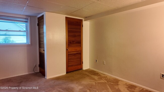 Building Photo - 3730 Lawrence Ave