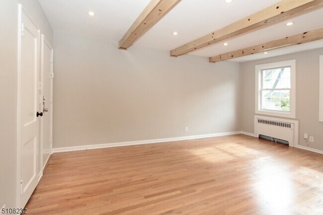 Building Photo - 380 Claremont Ave