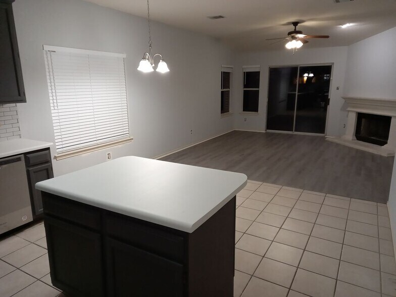 Building Photo - 2018 Old Ml Rd