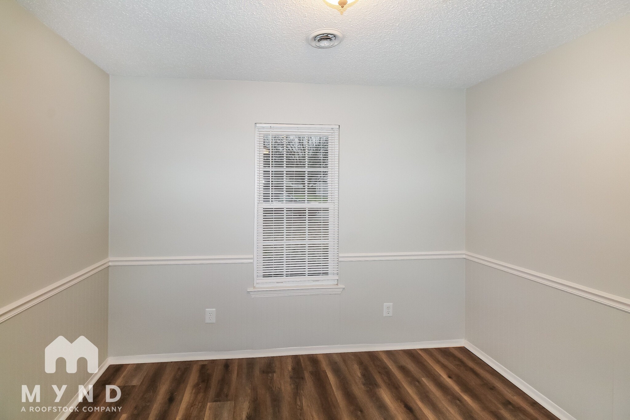 Building Photo - 6340 Greenbriar Dr