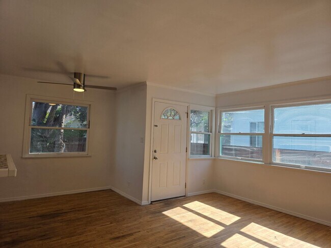 Building Photo - 311 Windward Ave