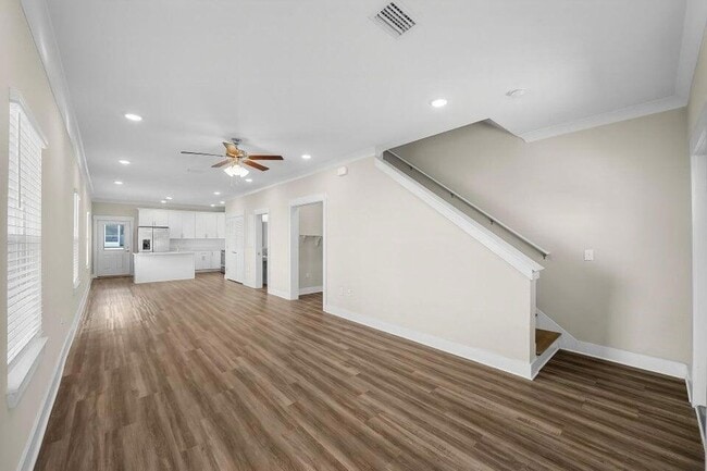 Building Photo - 356 N Sand Palm Rd