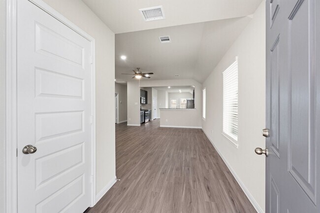 Building Photo - 14107 Balcones Fault Ct