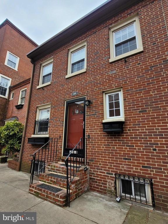 Building Photo - 1106 Lombard St