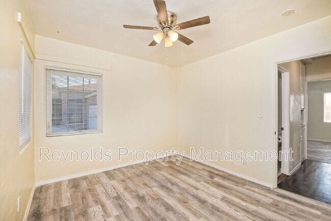 Building Photo - 3343 Chamoune Ave