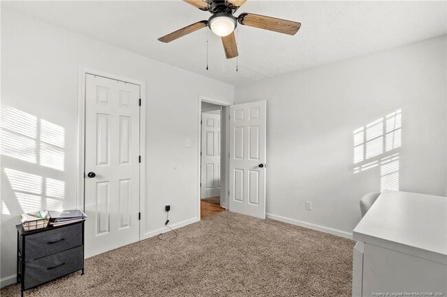 Building Photo - 5861 Columbine Rd