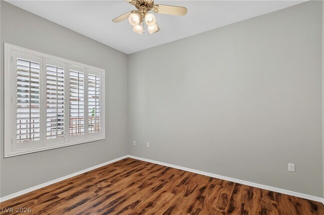 Building Photo - 2118 Desert Woods Dr