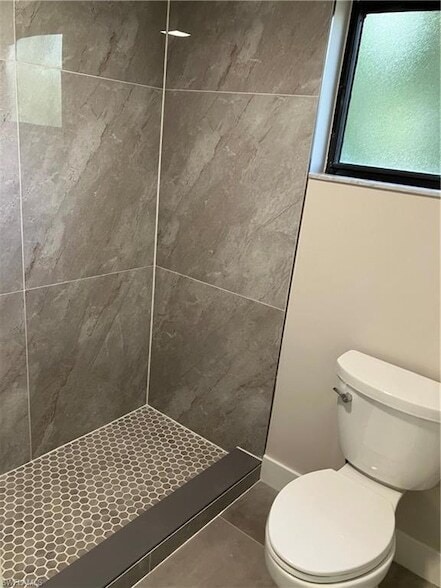 Building Photo - 1826 Kings Lake Blvd