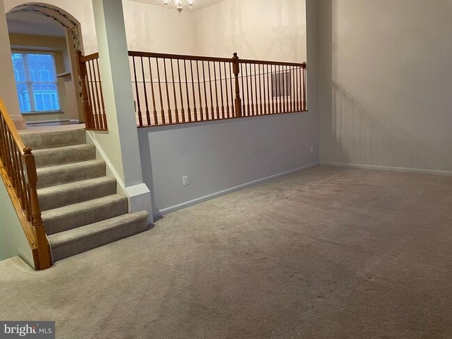 Building Photo - 18405 Sierra Springs Square