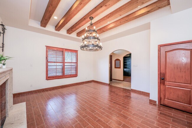 Building Photo - 6514 Grande Bay