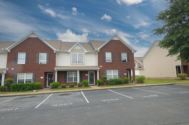 Building Photo - Lee Crossing Neighborhood, Easy access to ...