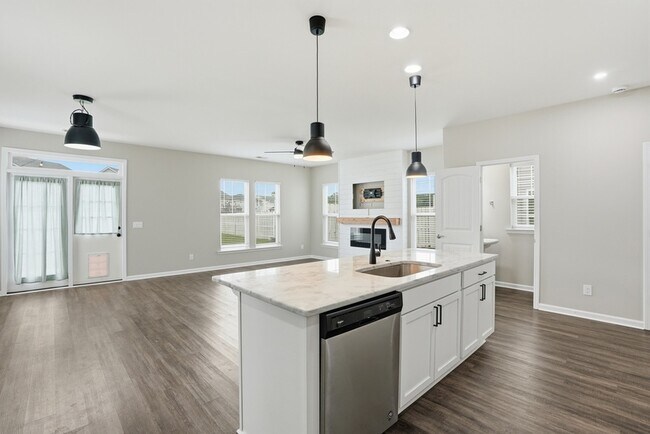 Building Photo - 75 Pomona Cir