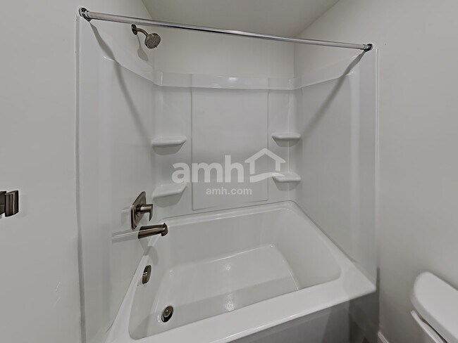 Building Photo - 6026 S Jordan Pkwy W