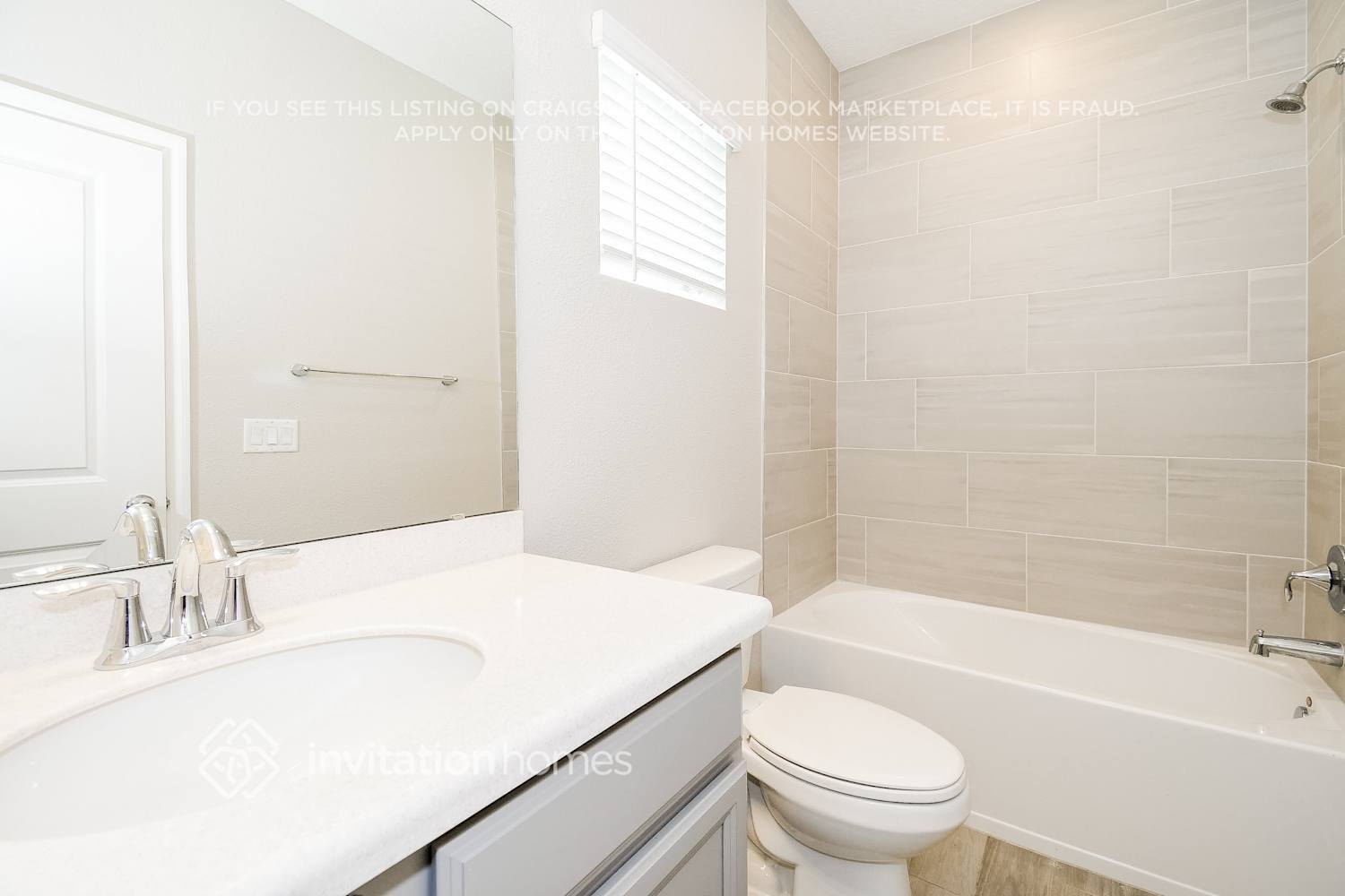 Building Photo - 9823 Lemon Grass Ln