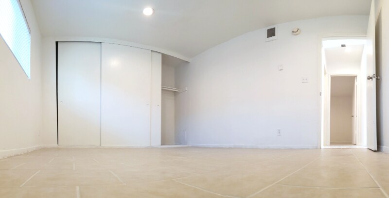 Building Photo - 8108 Langdon Ave