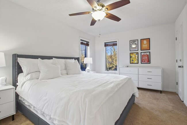 Building Photo - 2804 Melody Ln