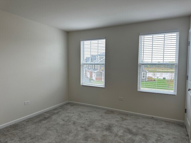Building Photo - 2204 Horseshoe Cir