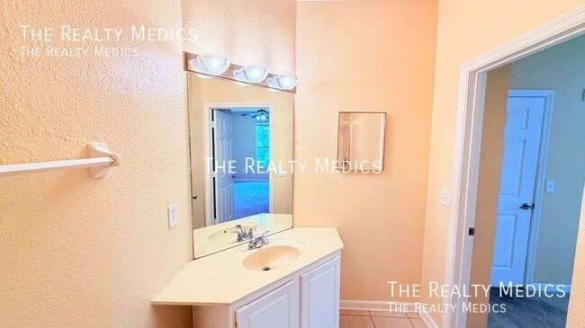 Building Photo - 6265 Contessa Dr