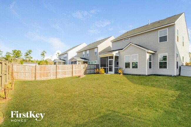 Building Photo - 105 Sugeree Dr