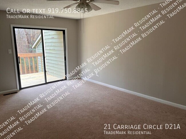 Building Photo - 21 Carriage Cir