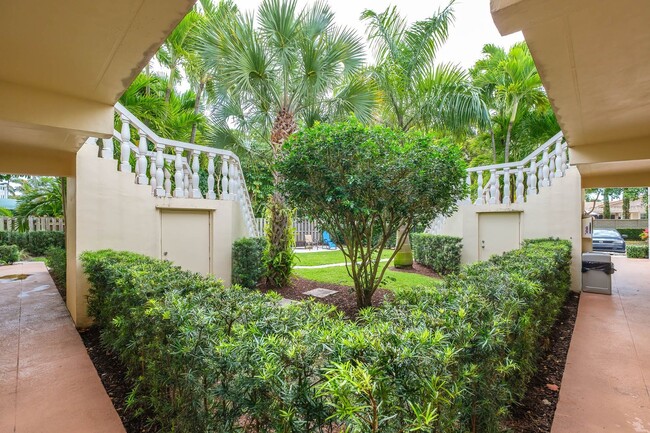 Interior Photo - Harbor Beach House Apartments