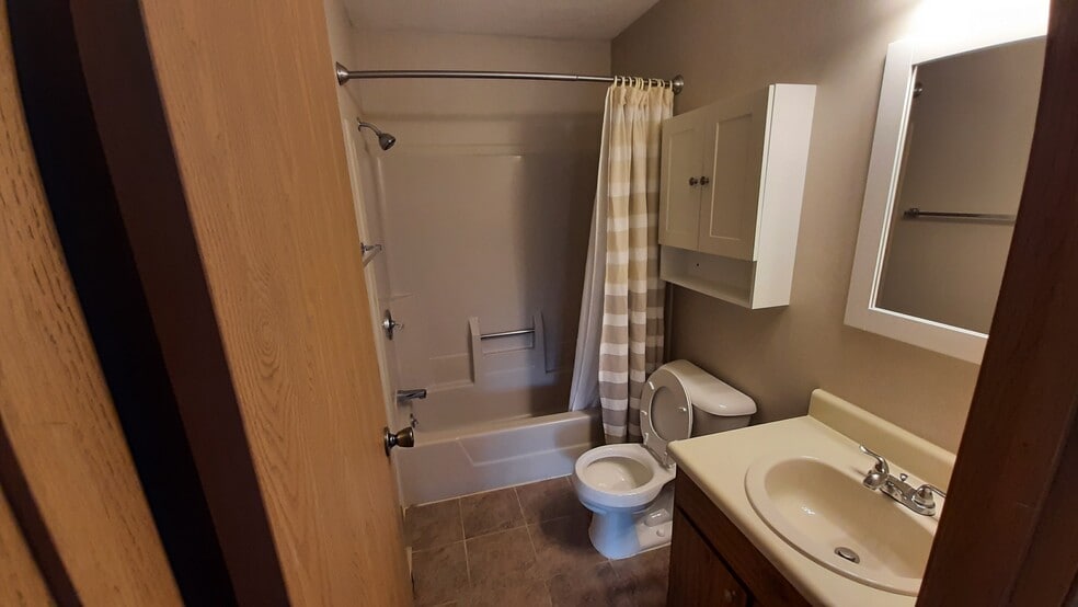 Building Photo - 2541 Neil Armstrong Dr