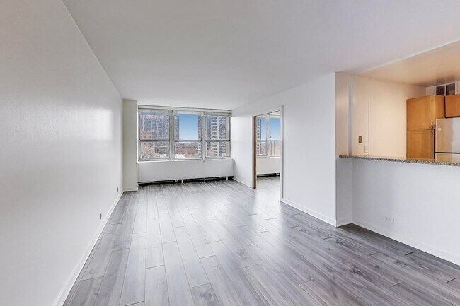 Building Photo - 655 W Irving Park Rd