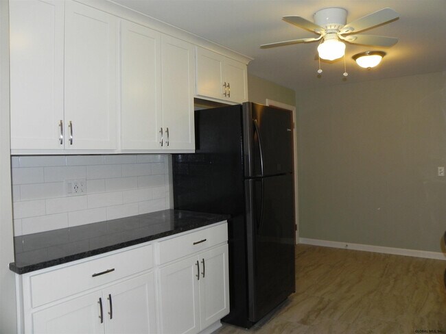 Building Photo - 53 Tremont St