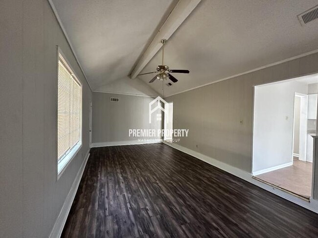 Building Photo - 2533 Richwood St