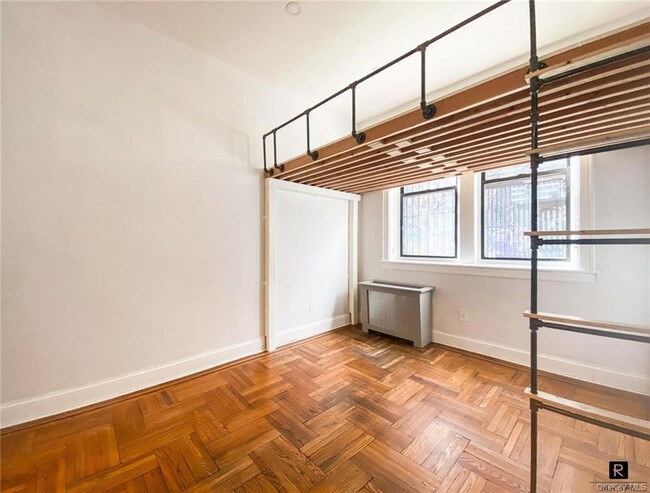 Building Photo - 100 Suffolk St