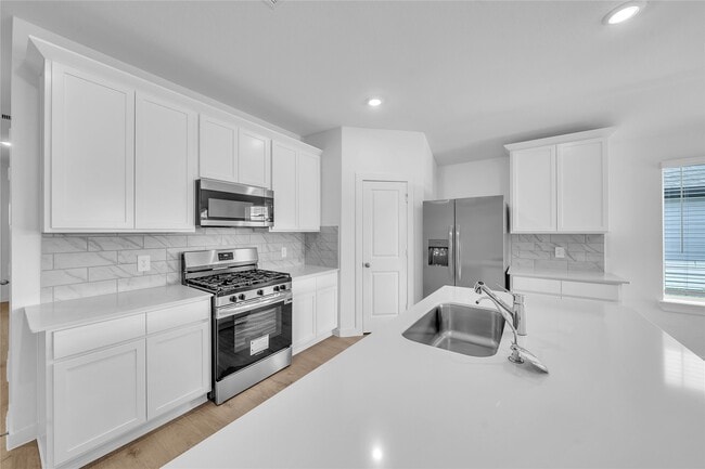 Building Photo - 30715 Wicklow Gdns Dr