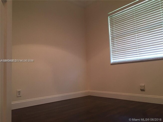 Building Photo - 5201 SW 31st Ave