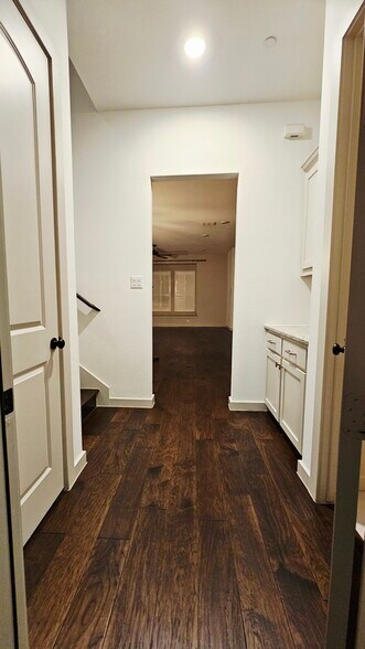 Building Photo - 4841 Rattler Ln