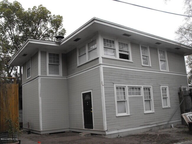 Building Photo - 756 Stockton St