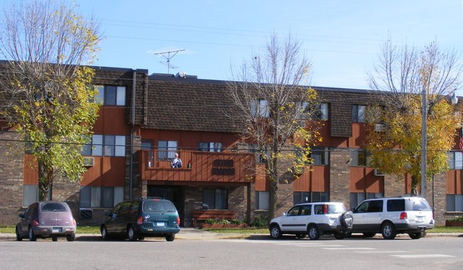 Primary Photo - Aitkin Manor Apartments